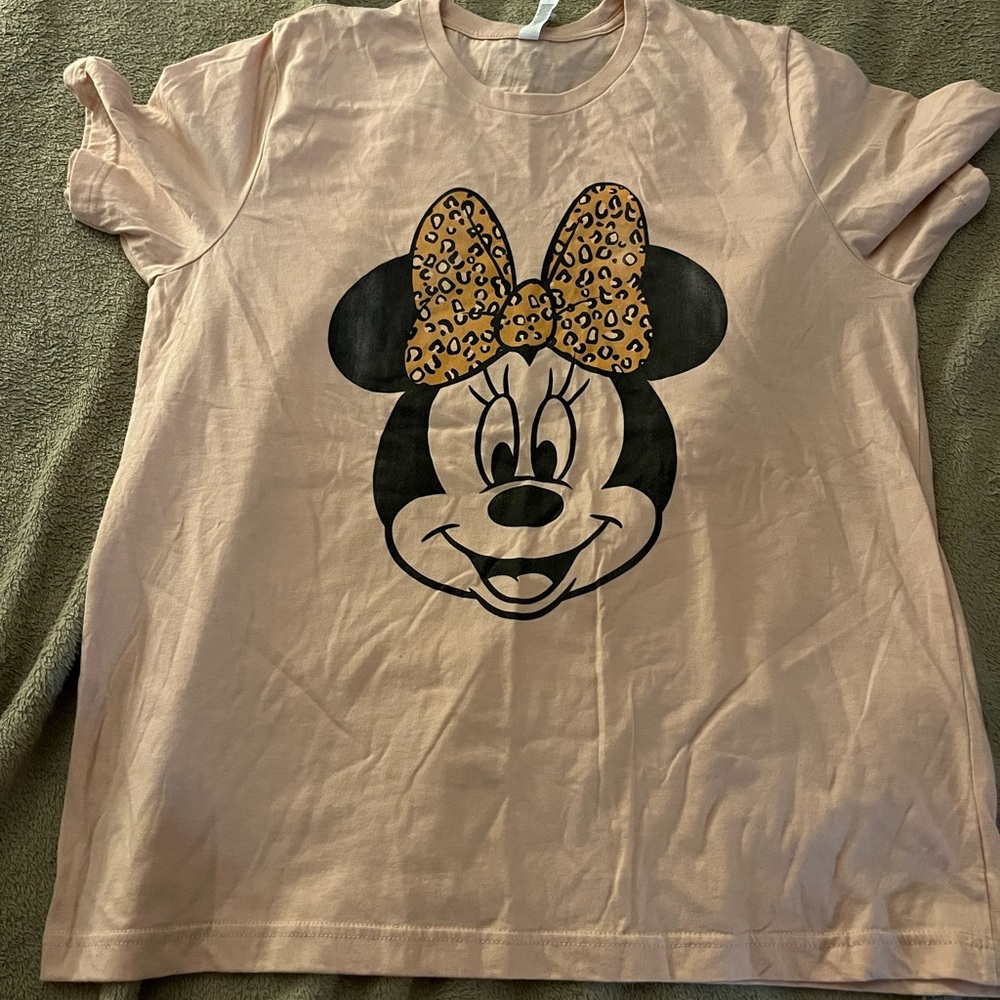 MINNIE MOUSE TSHIRT